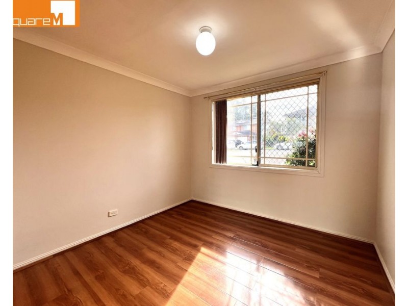 1/26 Holland Crescent, Casula NSW 2170