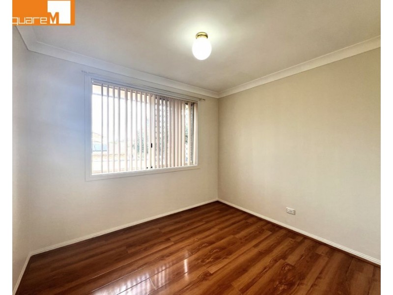1/26 Holland Crescent, Casula NSW 2170