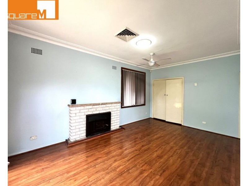 6 Chesham Parade, Glenfield NSW 2167