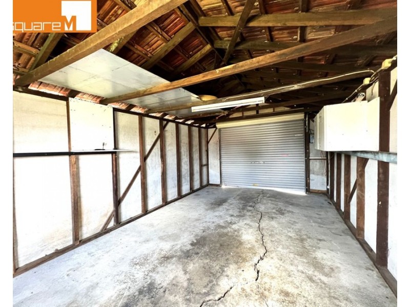 6 Chesham Parade, Glenfield NSW 2167