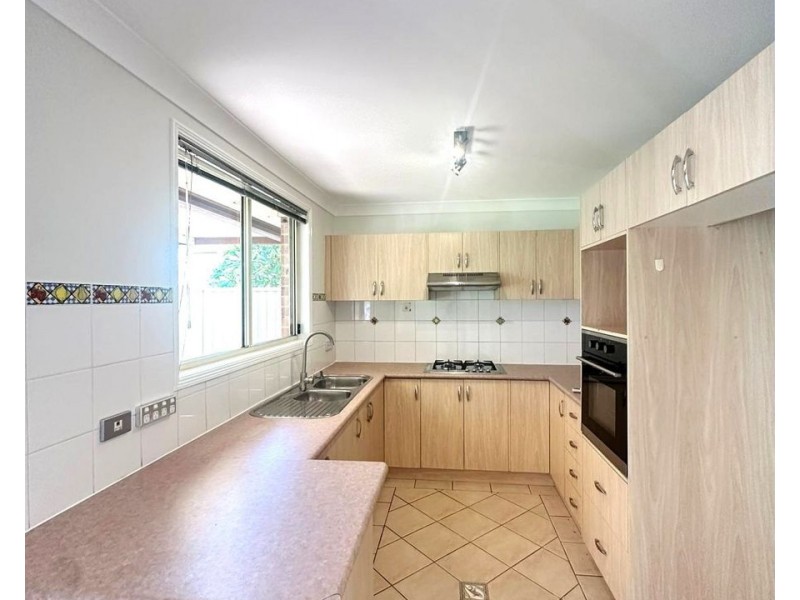 41 Wainewright Avenue, West Hoxton NSW 2171