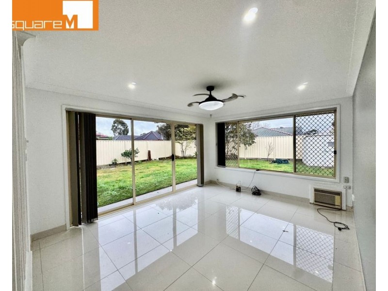 22 Morton Court, Wattle Grove NSW 2173