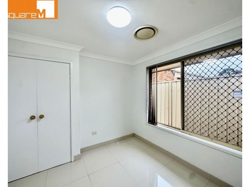 22 Morton Court, Wattle Grove NSW 2173