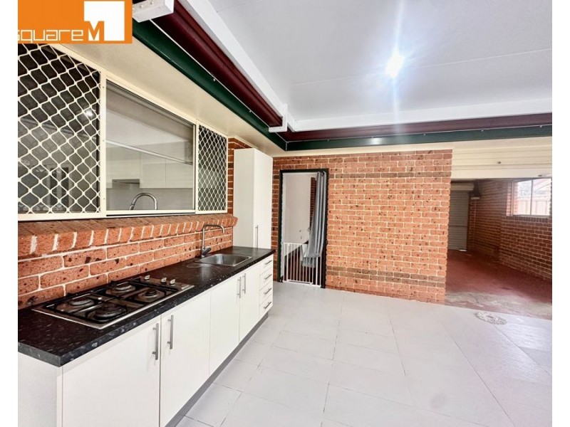 22 Morton Court, Wattle Grove NSW 2173