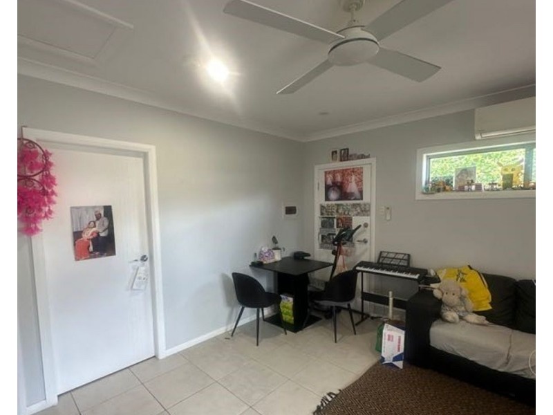 67a Wattle Avenue, Macquarie Fields NSW 2564