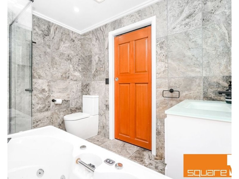 30 Noakes Parade, Lalor Park NSW 2147