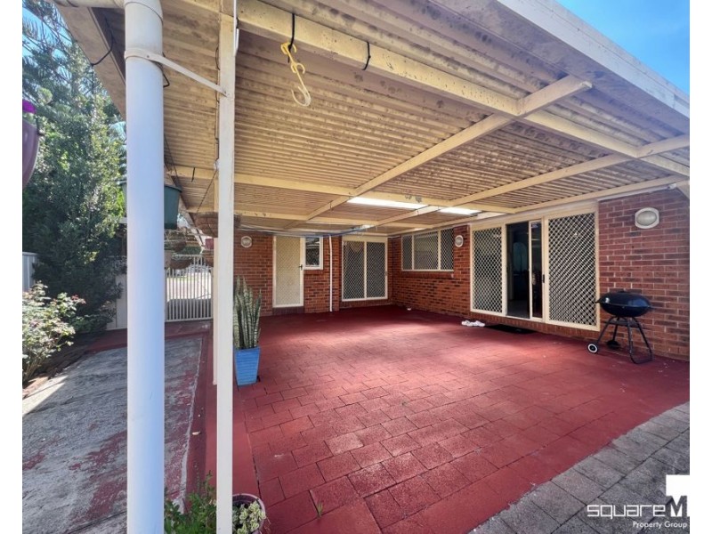 22 Hyacinth Avenue, Macquarie Fields NSW 2564