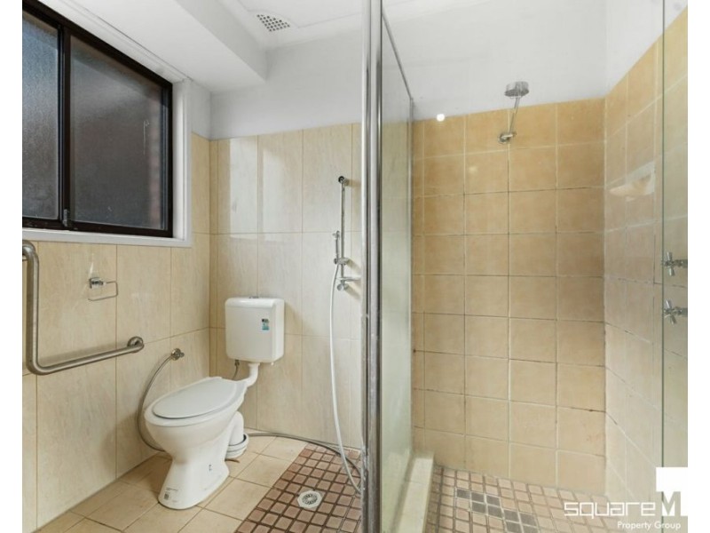 1 Emex Place, Macquarie Fields NSW 2564
