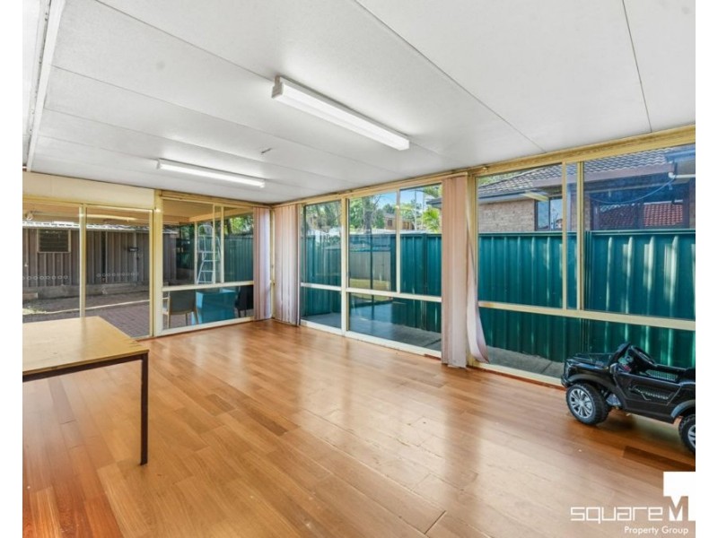 1 Emex Place, Macquarie Fields NSW 2564