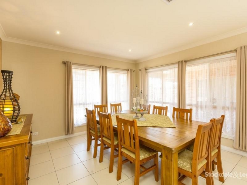 574 Nagle Road, Lavington NSW 2641