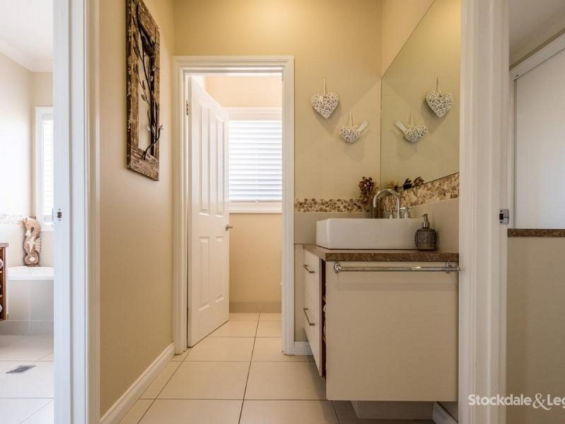 574 Nagle Road, Lavington NSW 2641