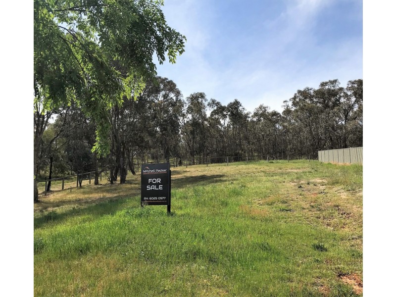 132 Emma Way, Albury NSW 2640