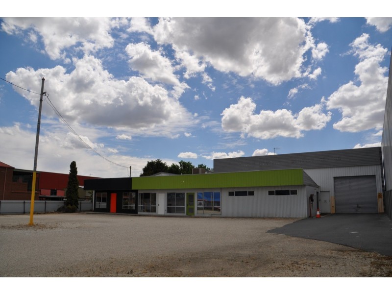 393 Wagga Road, Lavington NSW 2641