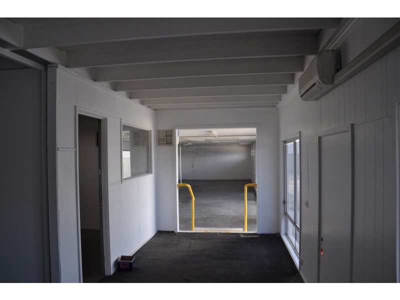 393 Wagga Road, Lavington NSW 2641