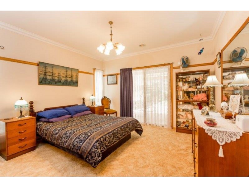 24 Lambourn Drive, Wodonga VIC 3690