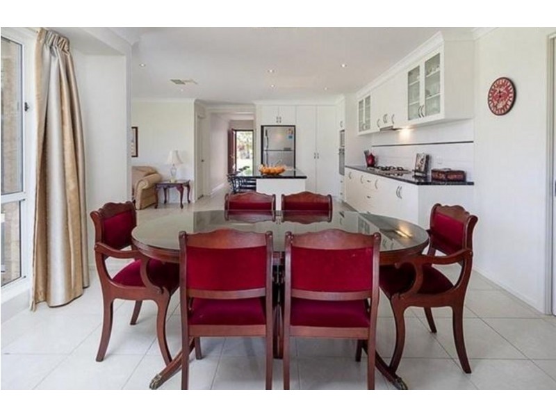 87 Read Street, Howlong NSW 2643