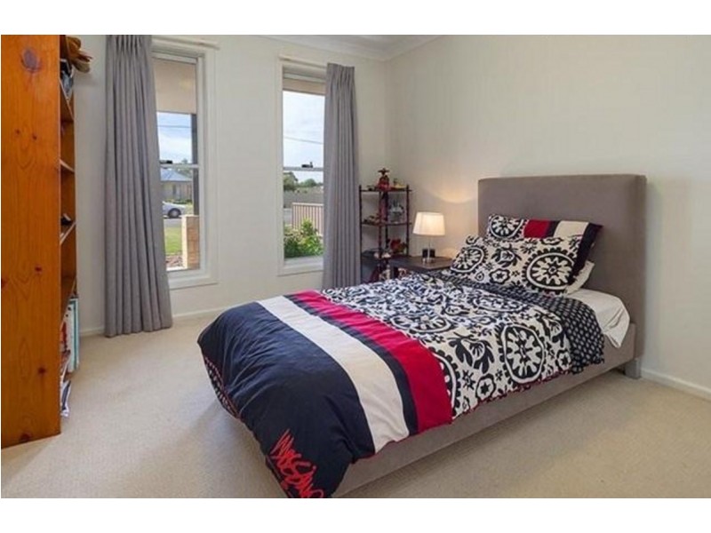 87 Read Street, Howlong NSW 2643