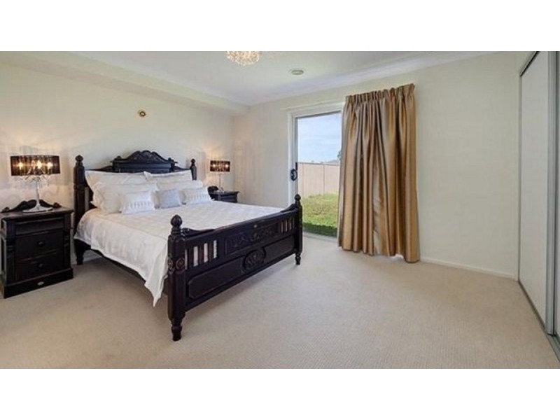 87 Read Street, Howlong NSW 2643