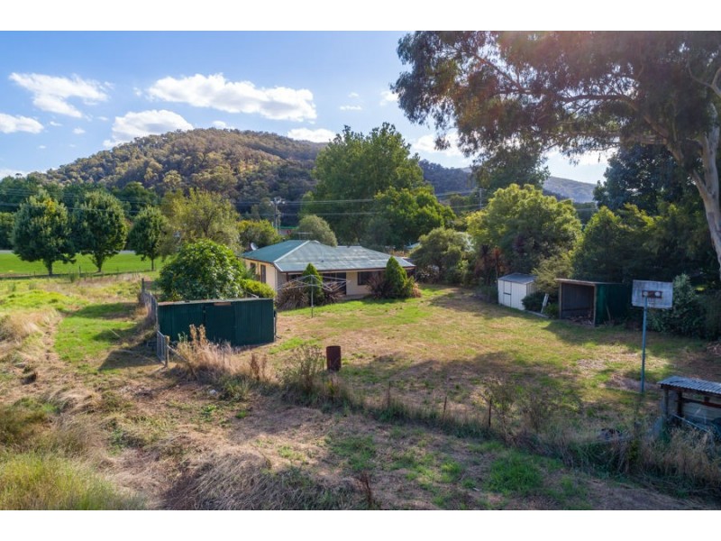 3769 Omeo Highway, Eskdale VIC 3701