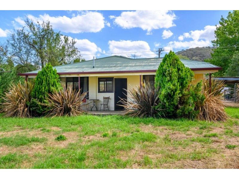 3769 Omeo Highway, Eskdale VIC 3701