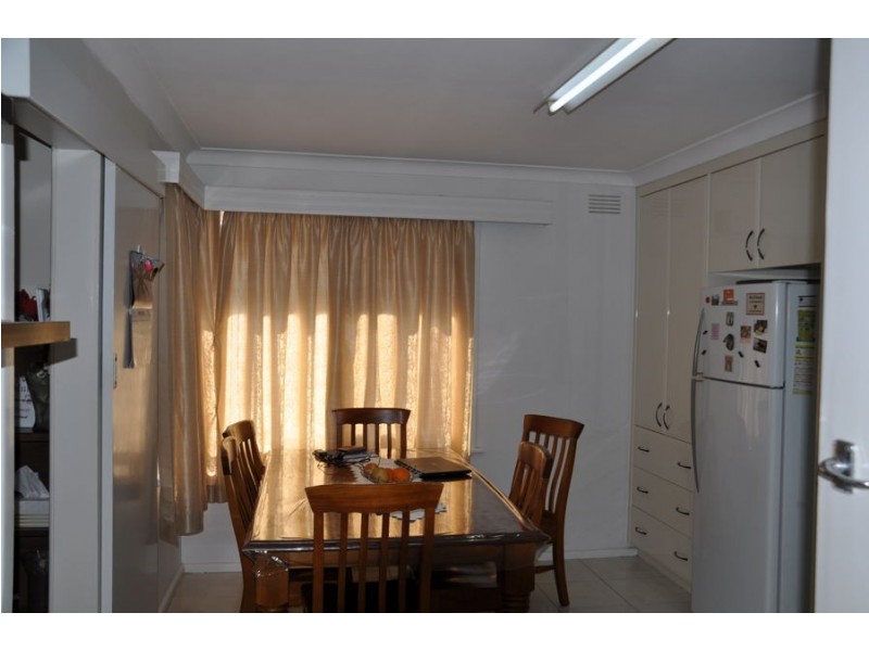496 Parnall Street, Lavington NSW 2641