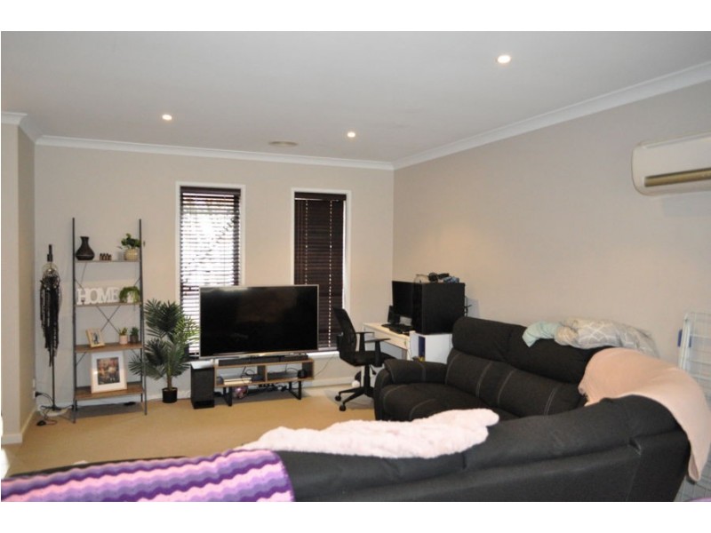 7/378 Cambourne Street, Lavington NSW 2641
