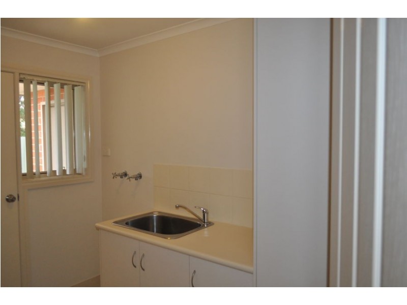 2/1059 Calimo Street, North Albury NSW 2640