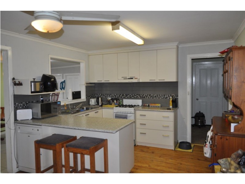 2 Black Street, Culcairn NSW 2660