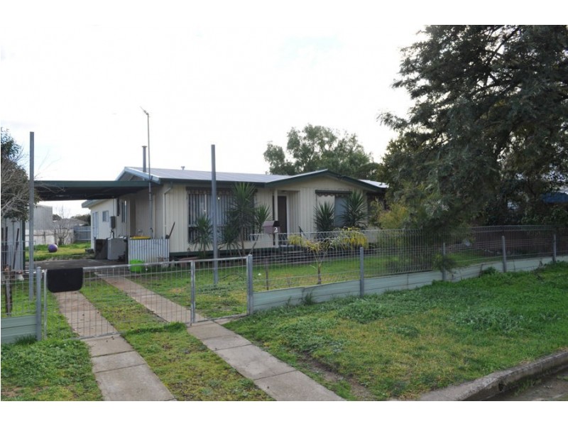 2 Black Street, Culcairn NSW 2660