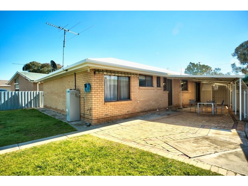 411 Kaitlers Road, Lavington NSW 2641