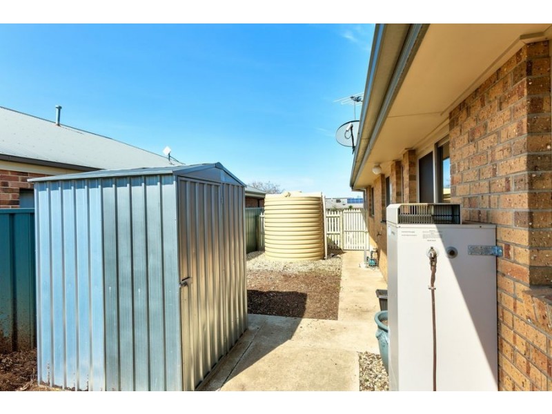 588 Nagle Road, Lavington NSW 2641