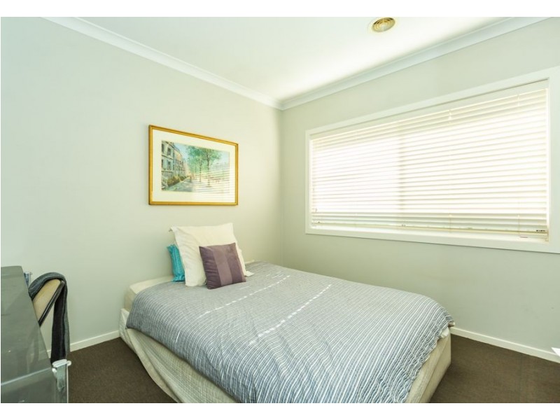 44 Champions Drive, Albury NSW 2640