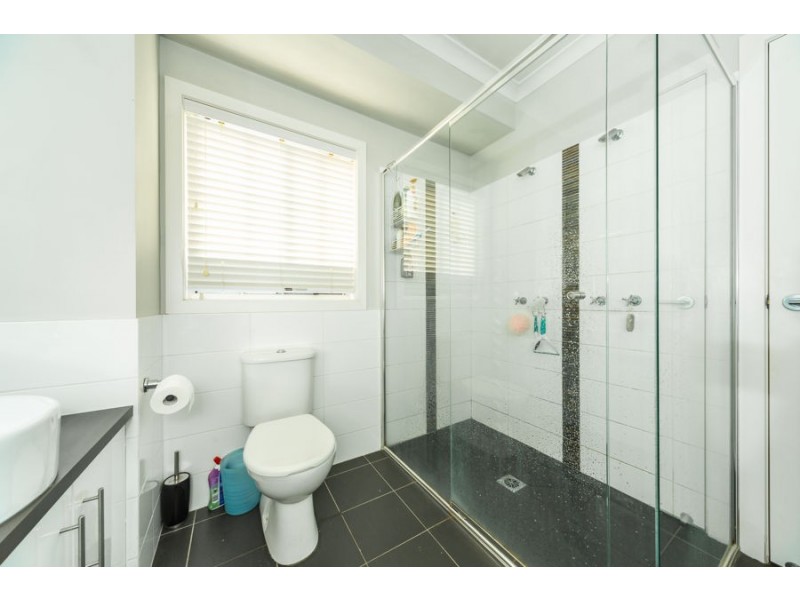 44 Champions Drive, Albury NSW 2640