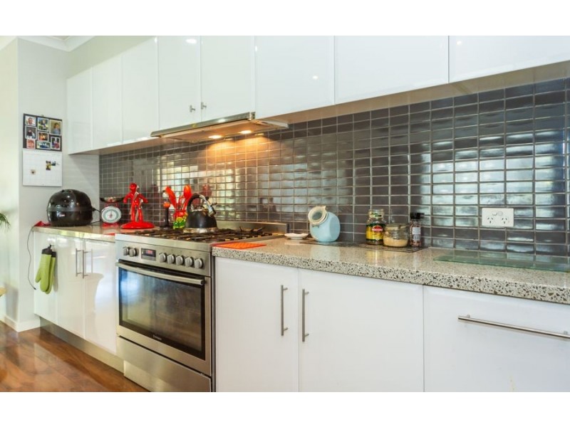 44 Champions Drive, Albury NSW 2640