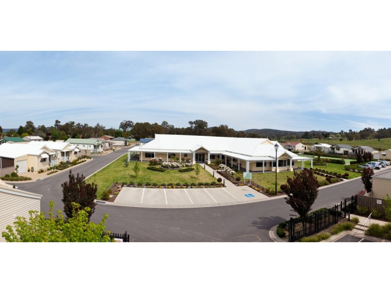 64/639 Kemp Street, Lavington NSW 2641