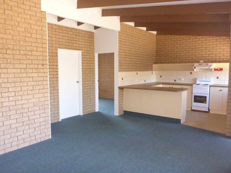 1/200 Plummer Street, South Albury NSW 2640