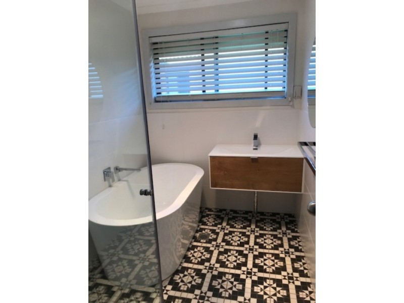 456 Jason Court, Lavington NSW 2641