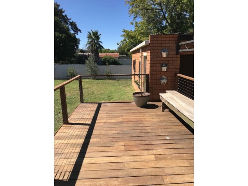 456 Jason Court, Lavington NSW 2641