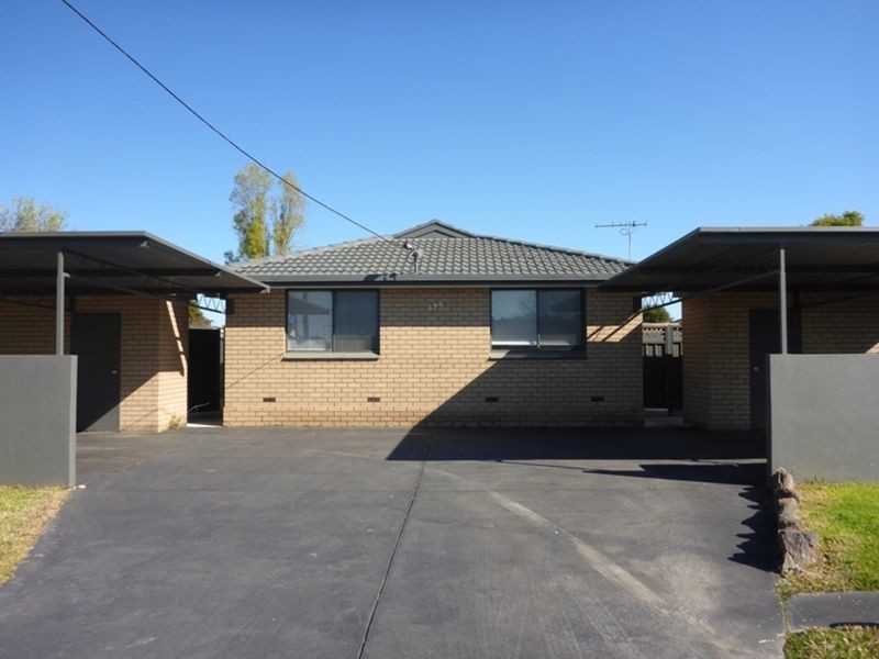 4/395 Dick Road, Lavington NSW 2641
