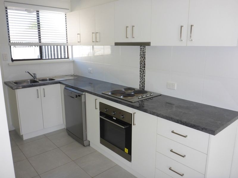 2/395 Dick Road, Lavington NSW 2641