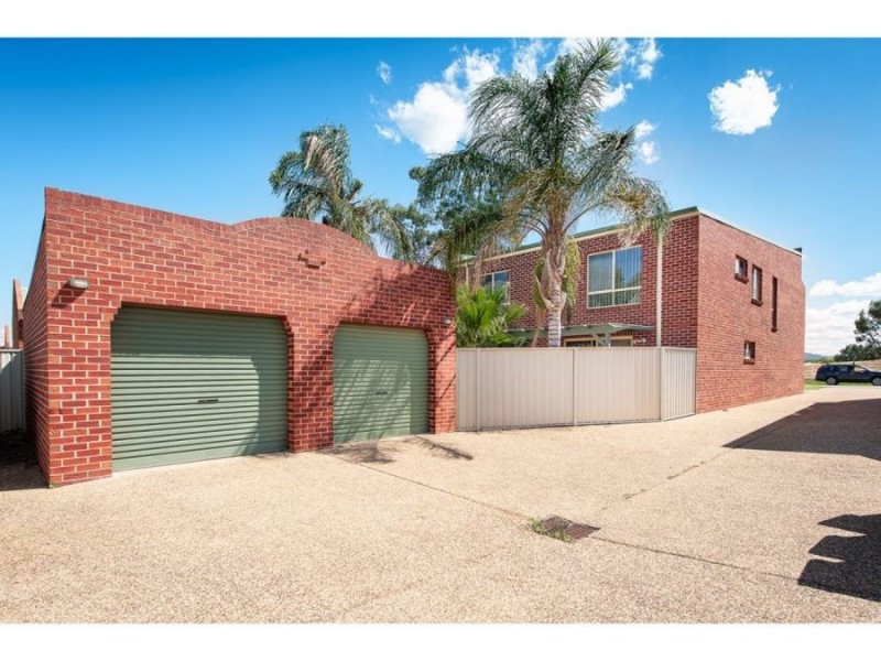1/546 Kotthoff Street, Lavington NSW 2641