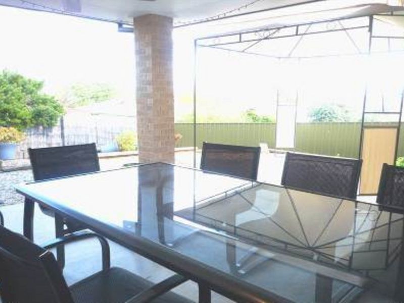 18 Pilbara Place, East Albury NSW 2640