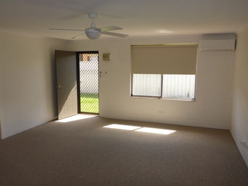 2/631 Storey Street, Lavington NSW 2641