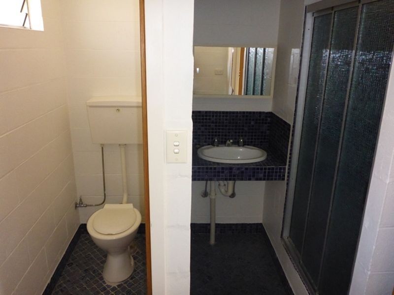2/631 Storey Street, Lavington NSW 2641