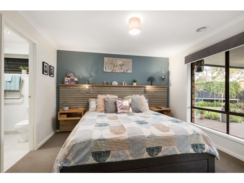 1 Pech Avenue, Jindera NSW 2642