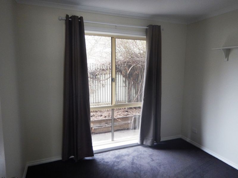 677 Centaur Road, Lavington NSW 2641