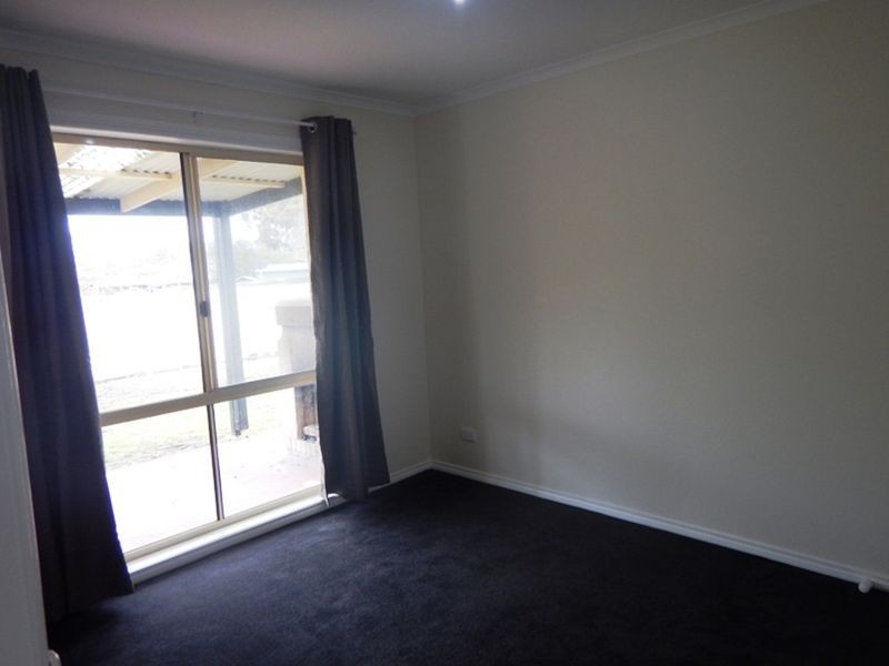 677 Centaur Road, Lavington NSW 2641