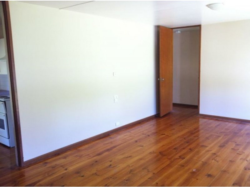 363 Boomerang Drive, Lavington NSW 2641