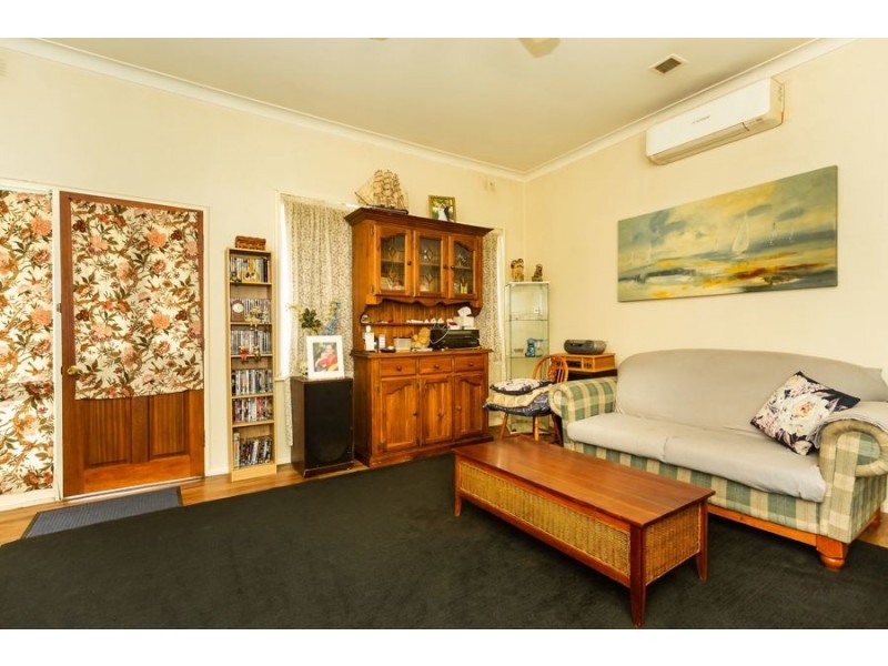 396 Union Road, Lavington NSW 2641