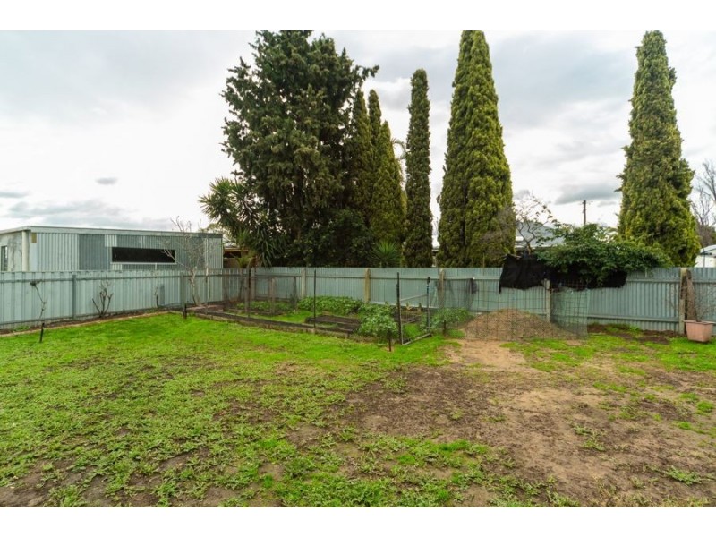 396 Union Road, Lavington NSW 2641